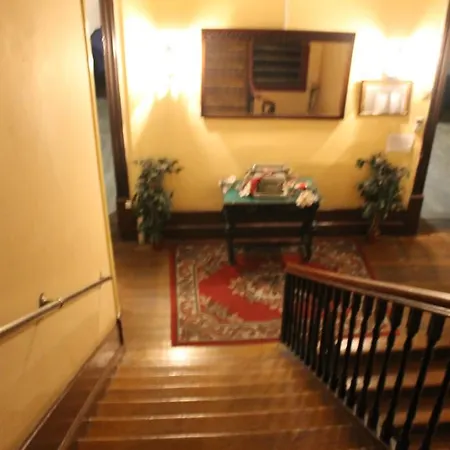 Avenida Hotel