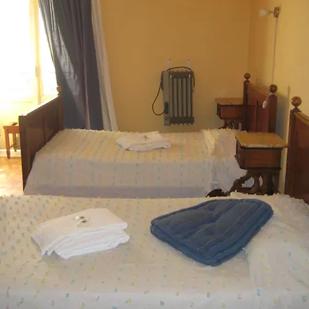Avenida Hotel *