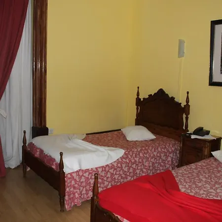 Avenida Hotel *