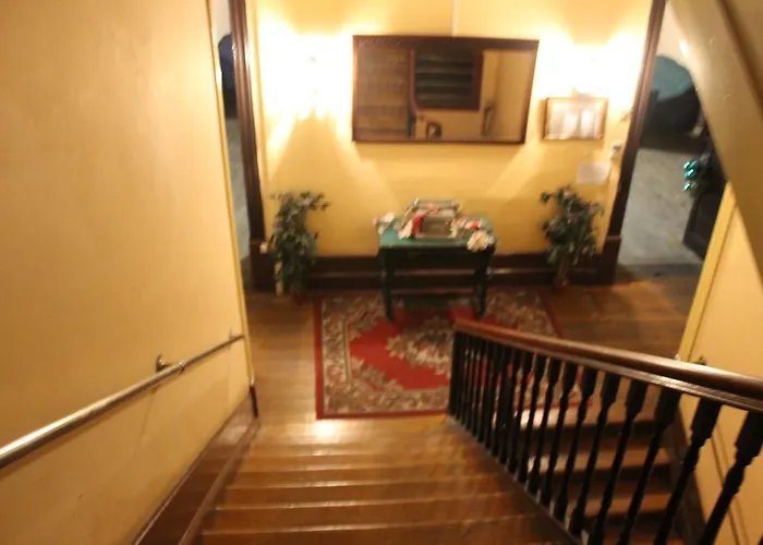Avenida Hotel